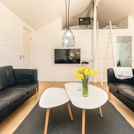 4 Star In Vaeggerlose Feriehus